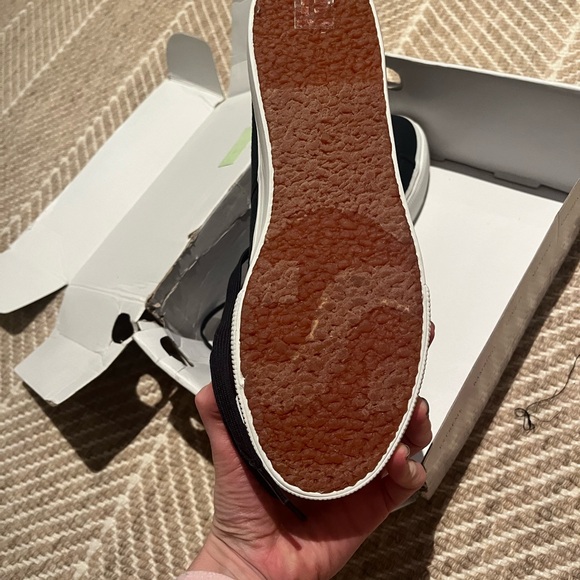 NWT ! Superga platform Navy Sneakers with Gum Sole 41 9.5 - Picture 5 of 5
